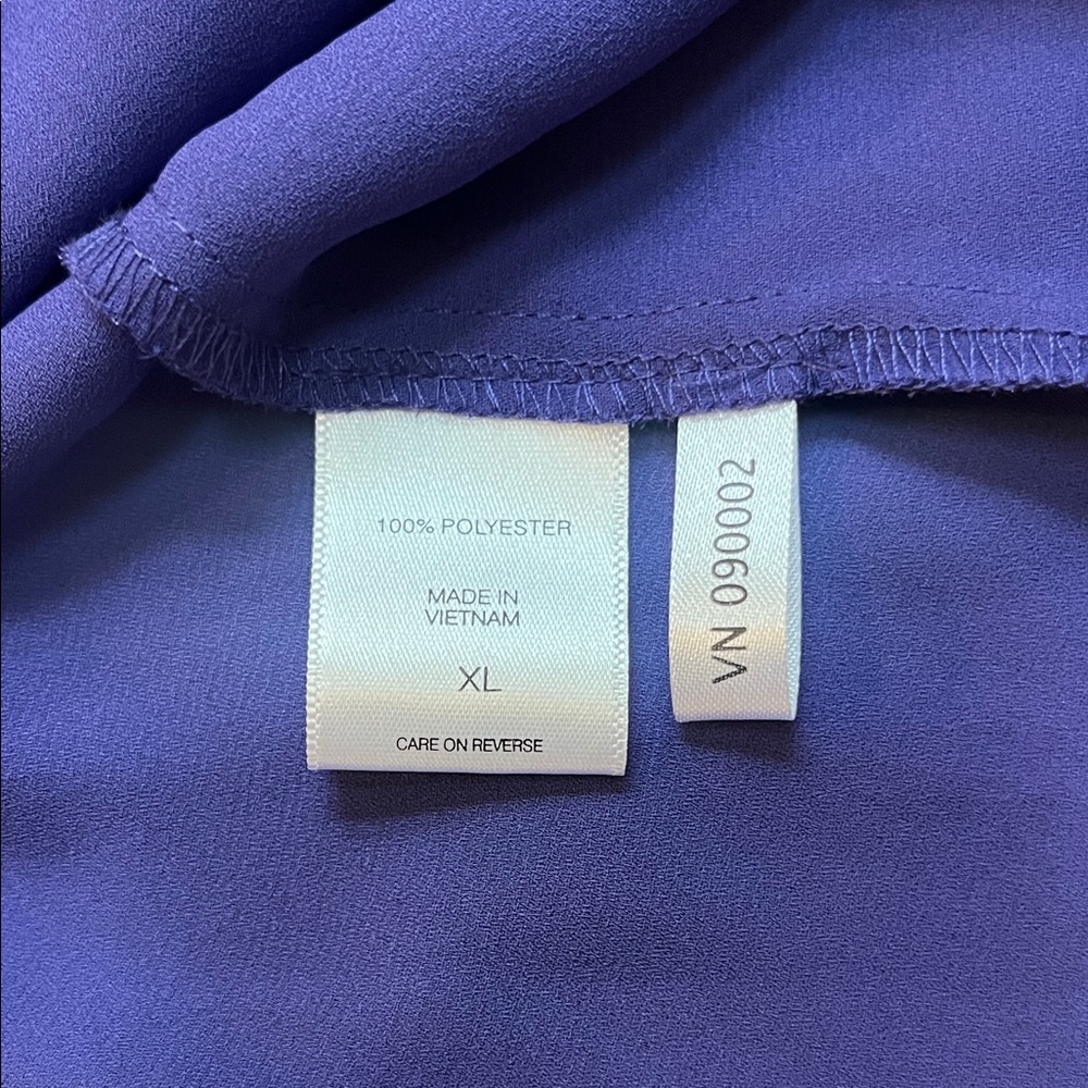 NWT New York & Co Purple Button-Up Blouse - Picture 8 of 8